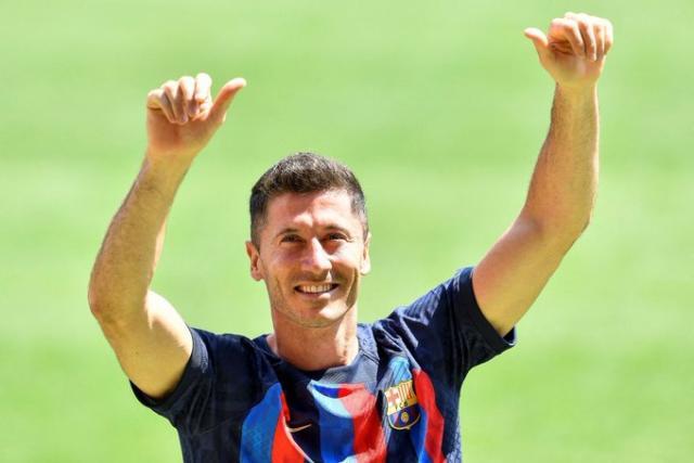 九游正版通道-莱万：年龄根本不是问题 我知道如何对付皇马