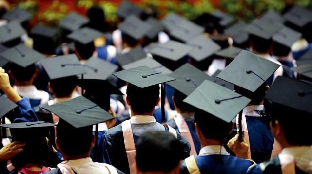 九游体育赛程-学费暴跌15万，招生难了？